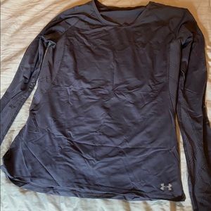 Underarmour long sleeve women’s tee